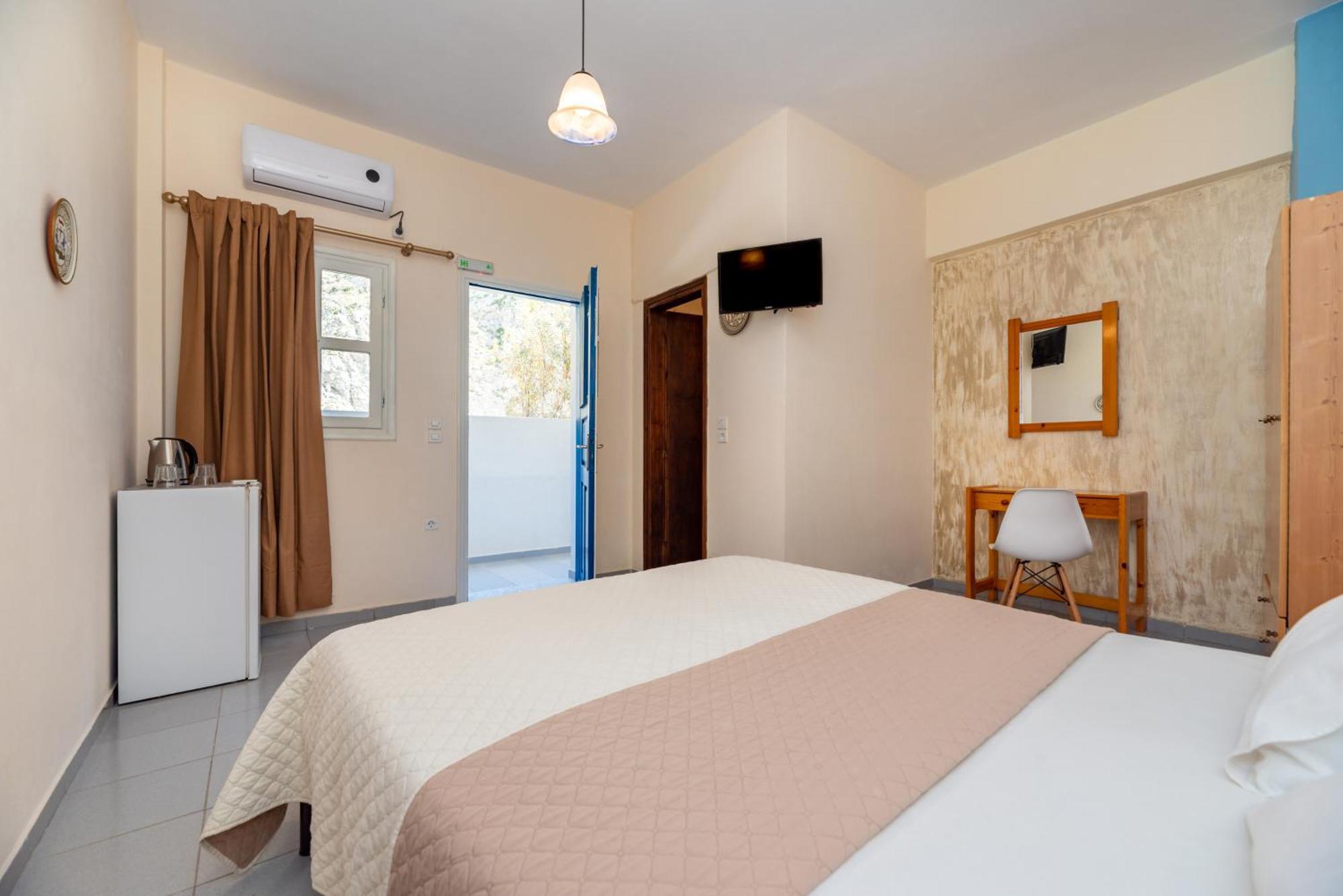 Onar Rooms & Studios Периса Екстериор снимка