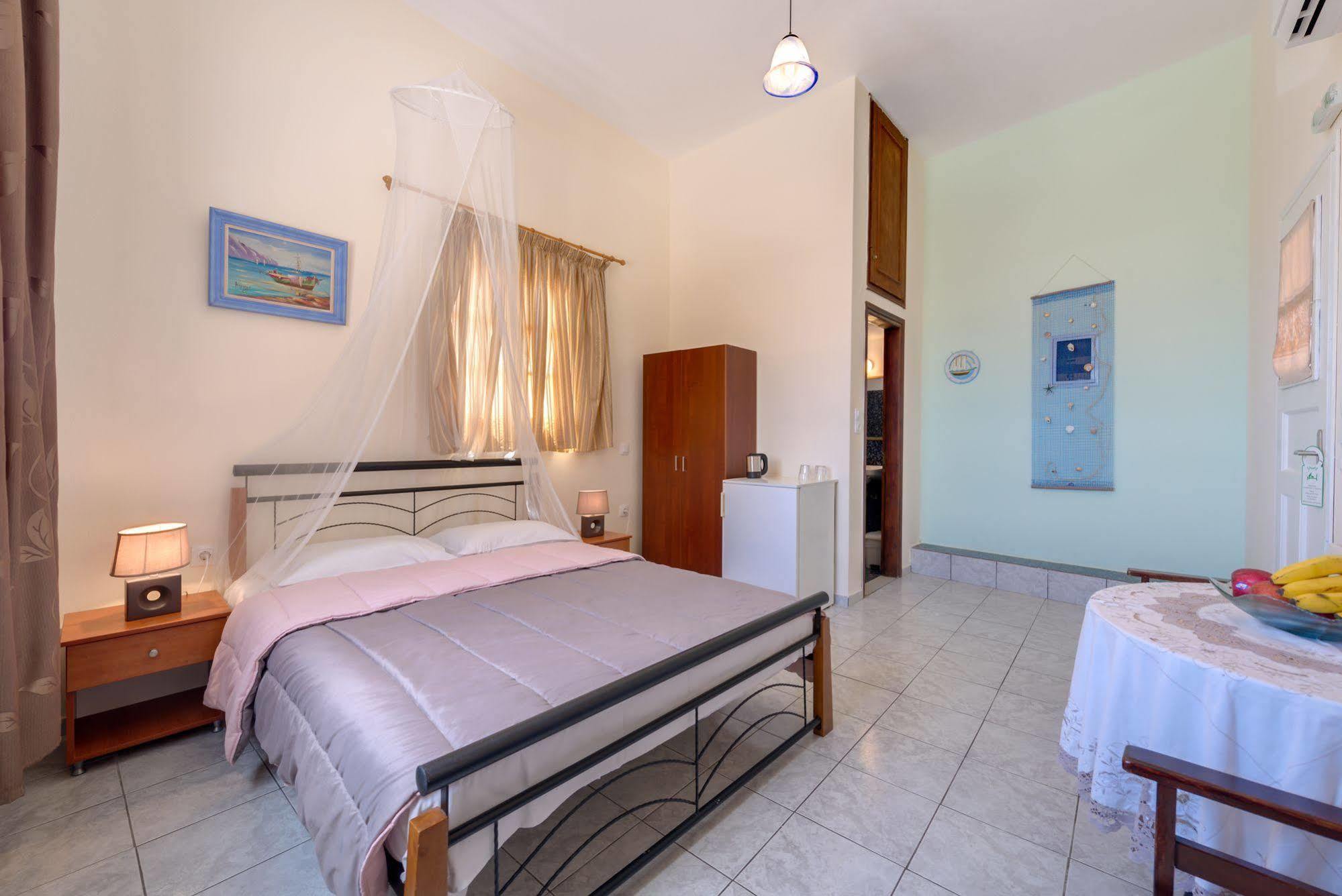 Onar Rooms & Studios Периса Екстериор снимка