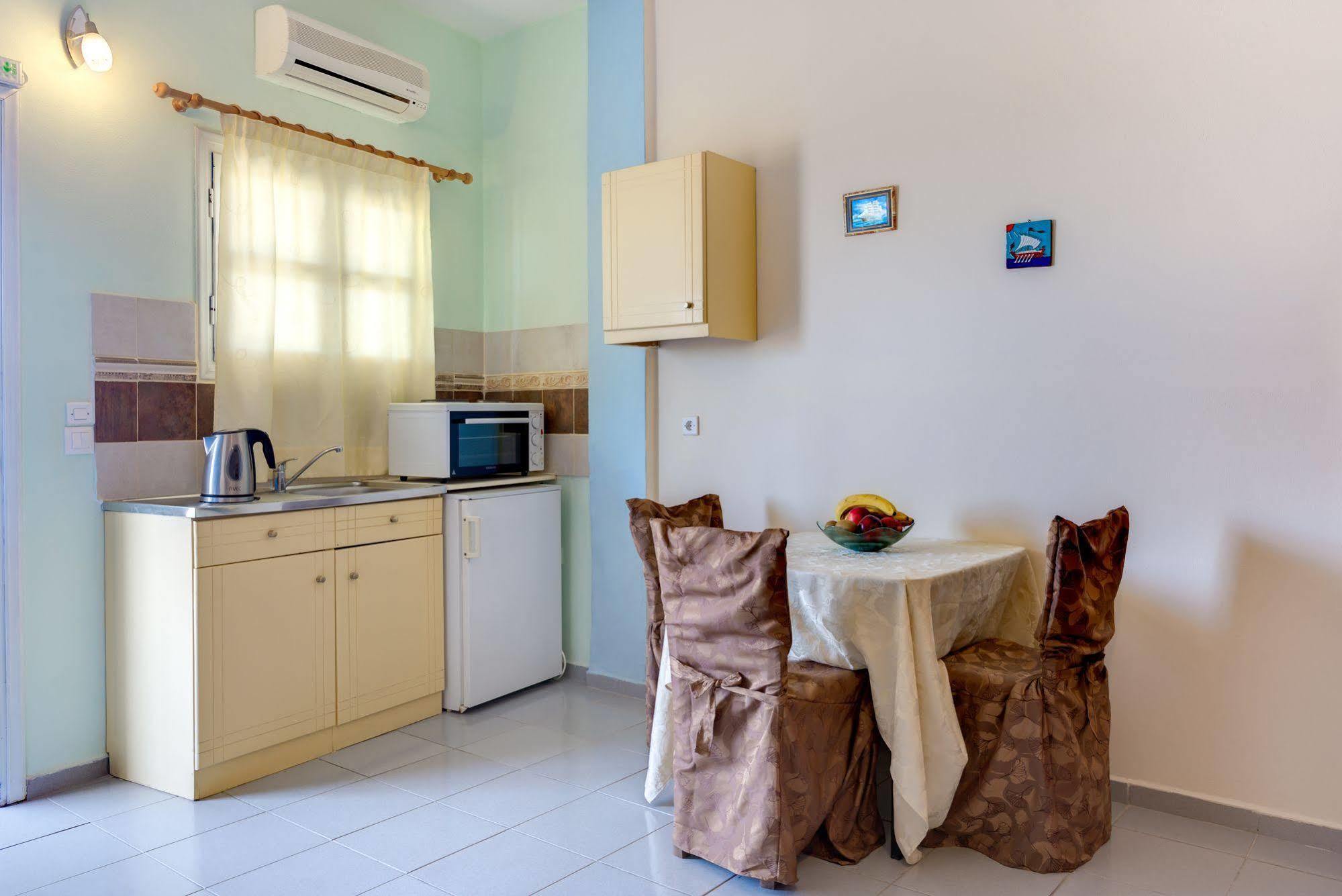 Onar Rooms & Studios Периса Екстериор снимка
